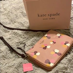 💥💥 Kate Spade purse 💥💥